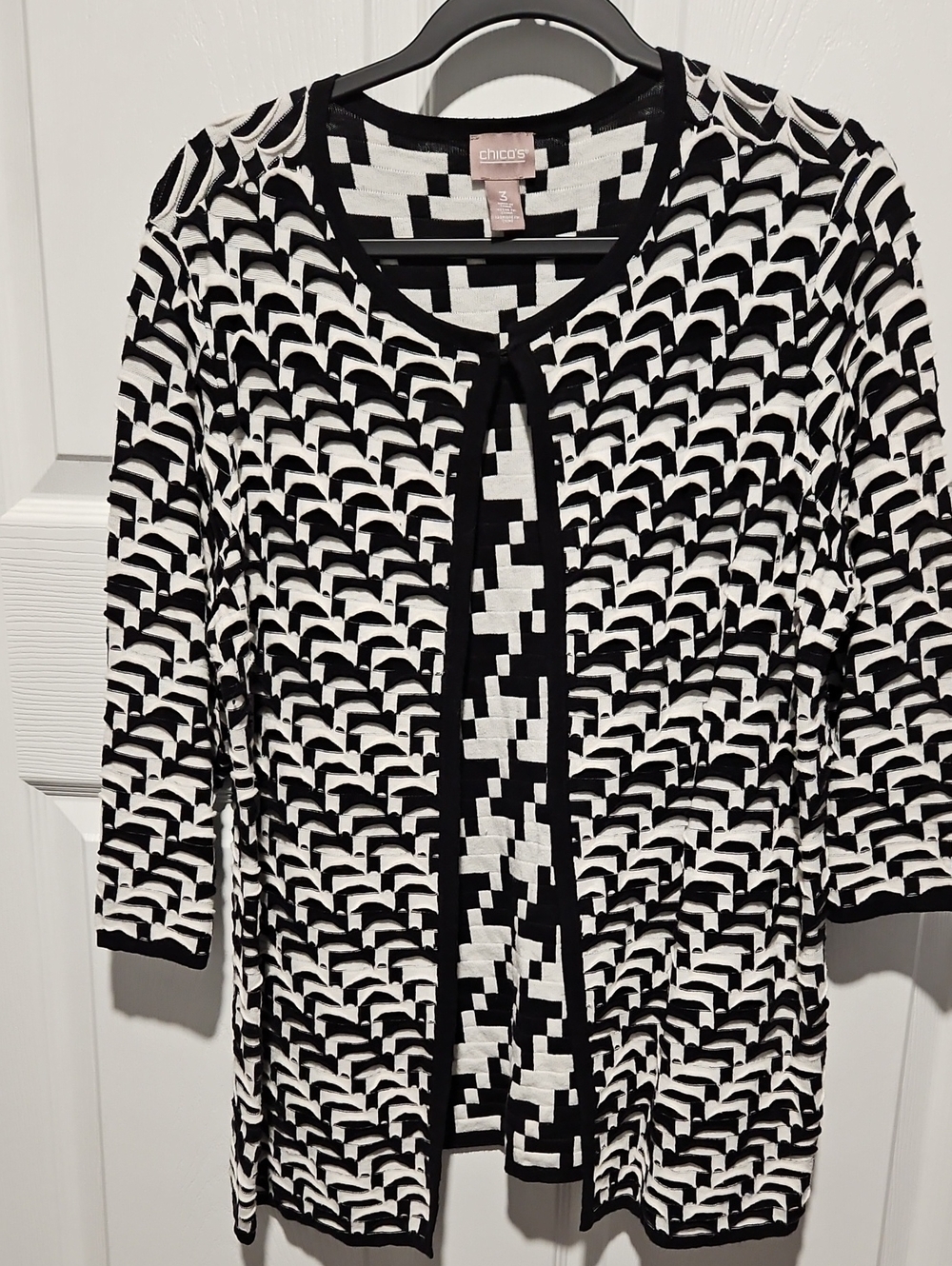 Chico's Black and White Geometric Cardigan Size 3 (XL)